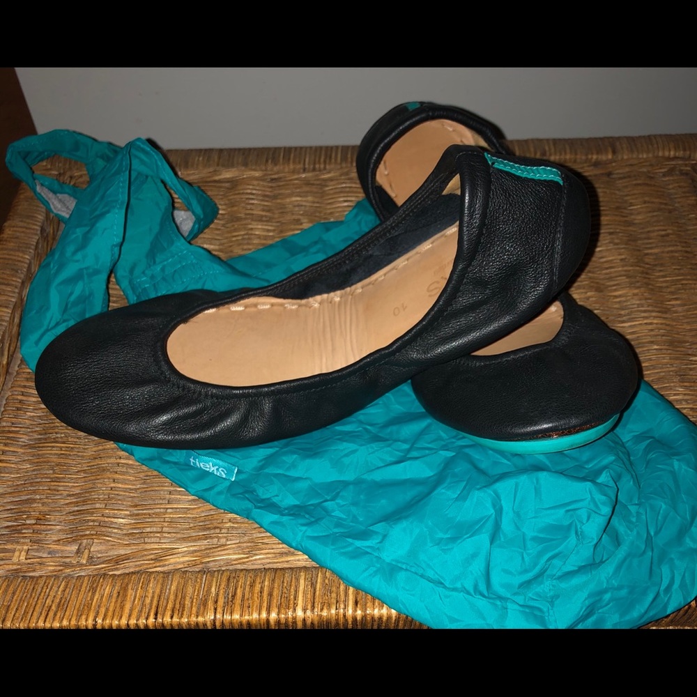 Matte Black Tieks